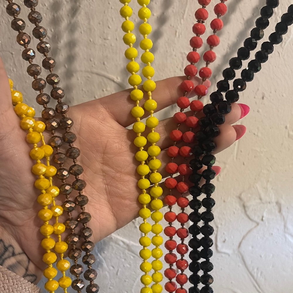 Elegant Multicolor Beaded Necklace Set